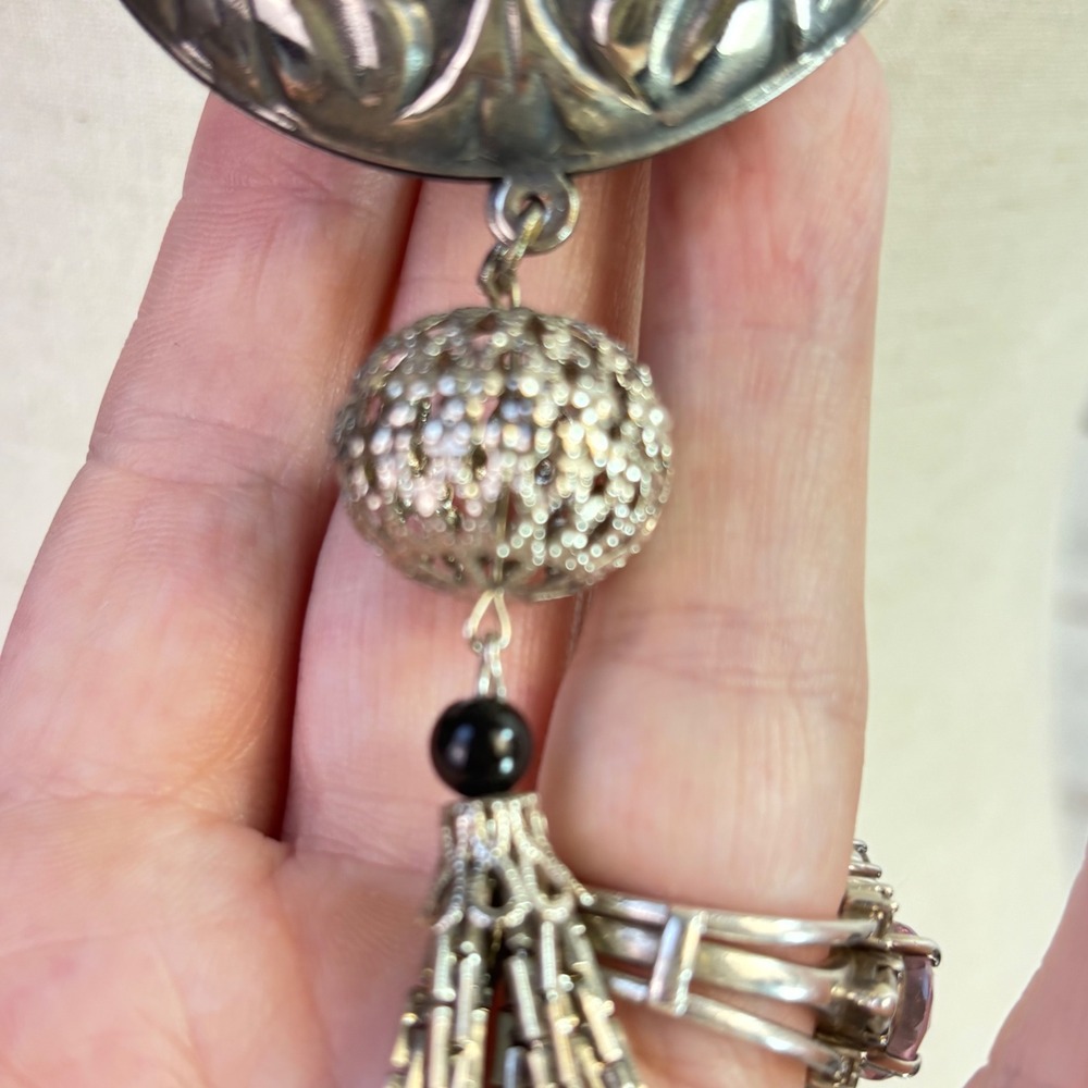 Vintage Tassel Medallion Necklace Black Silver Tone Metal Victorian Goth Boho - Picture 4 of 16